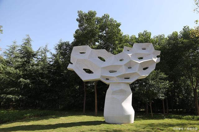 景观雕塑小品 装点自然与人文的诗意细节